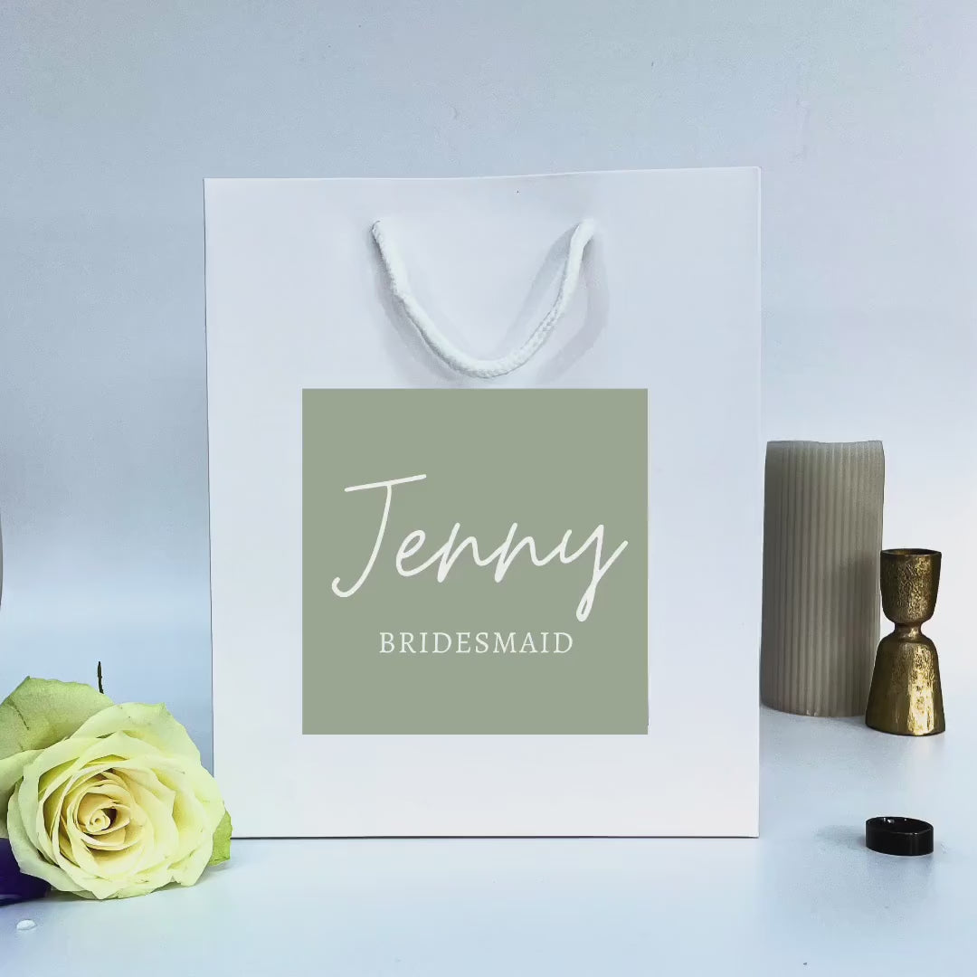 Personalised Bridal Party Gift Bags – Luxury Bridesmaid Bags with Custom Stickers for Wedding Day, Maid of Honour, Flower Girls & More